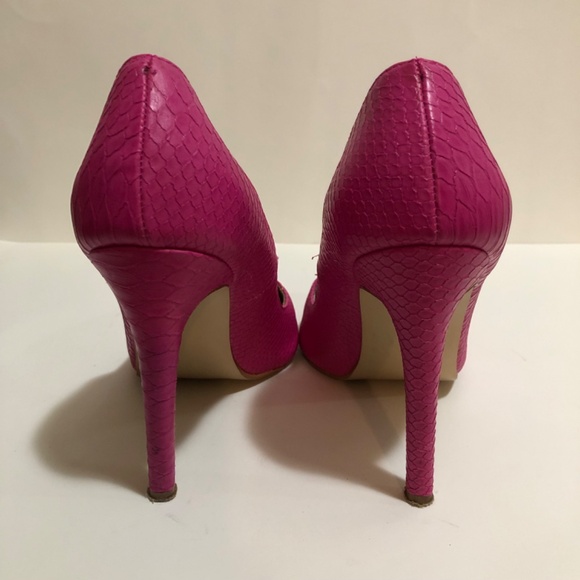 Bright Pink Snake Pattern High Heels - Picture 6 of 9